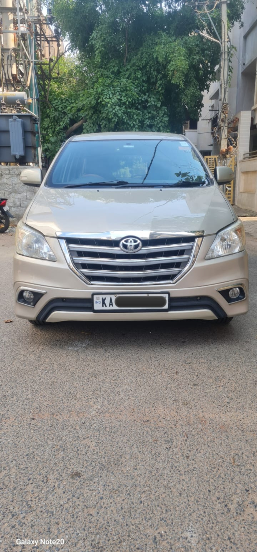 Toyota Innova Crysta used car in Bangalore